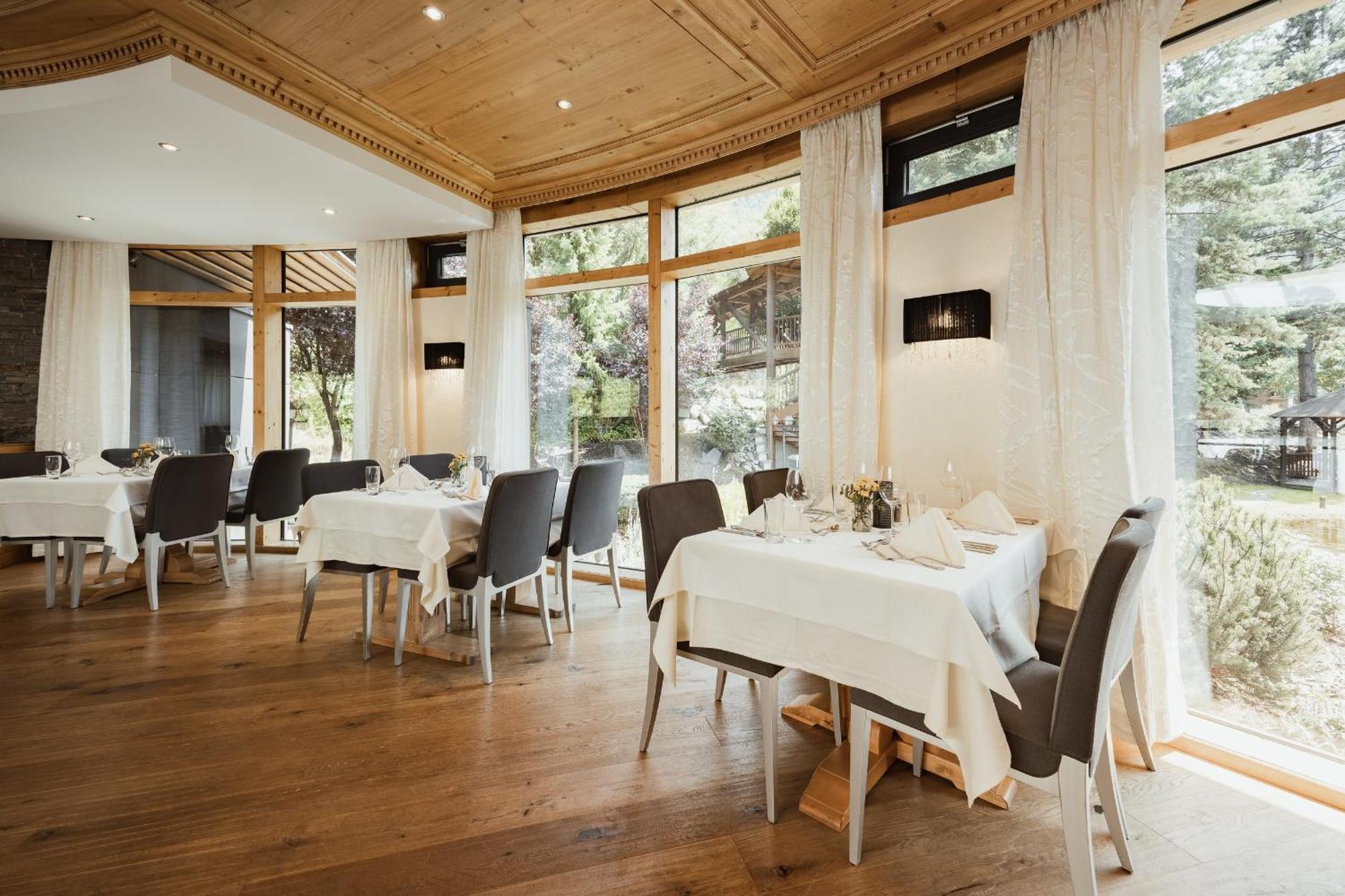 Neueroeffnung Miaflor Familien- & Aktivresort ريد إم أوبيرينتال المظهر الخارجي الصورة
