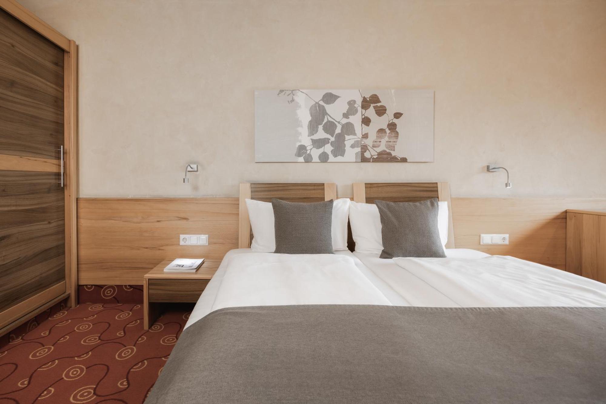Neueroeffnung Miaflor Familien- & Aktivresort ريد إم أوبيرينتال المظهر الخارجي الصورة
